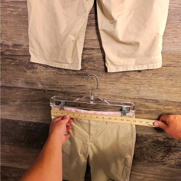 Set of 2 GAP Kids Girls Bermuda Uniform Tan Shorts - Picture 3 of 9